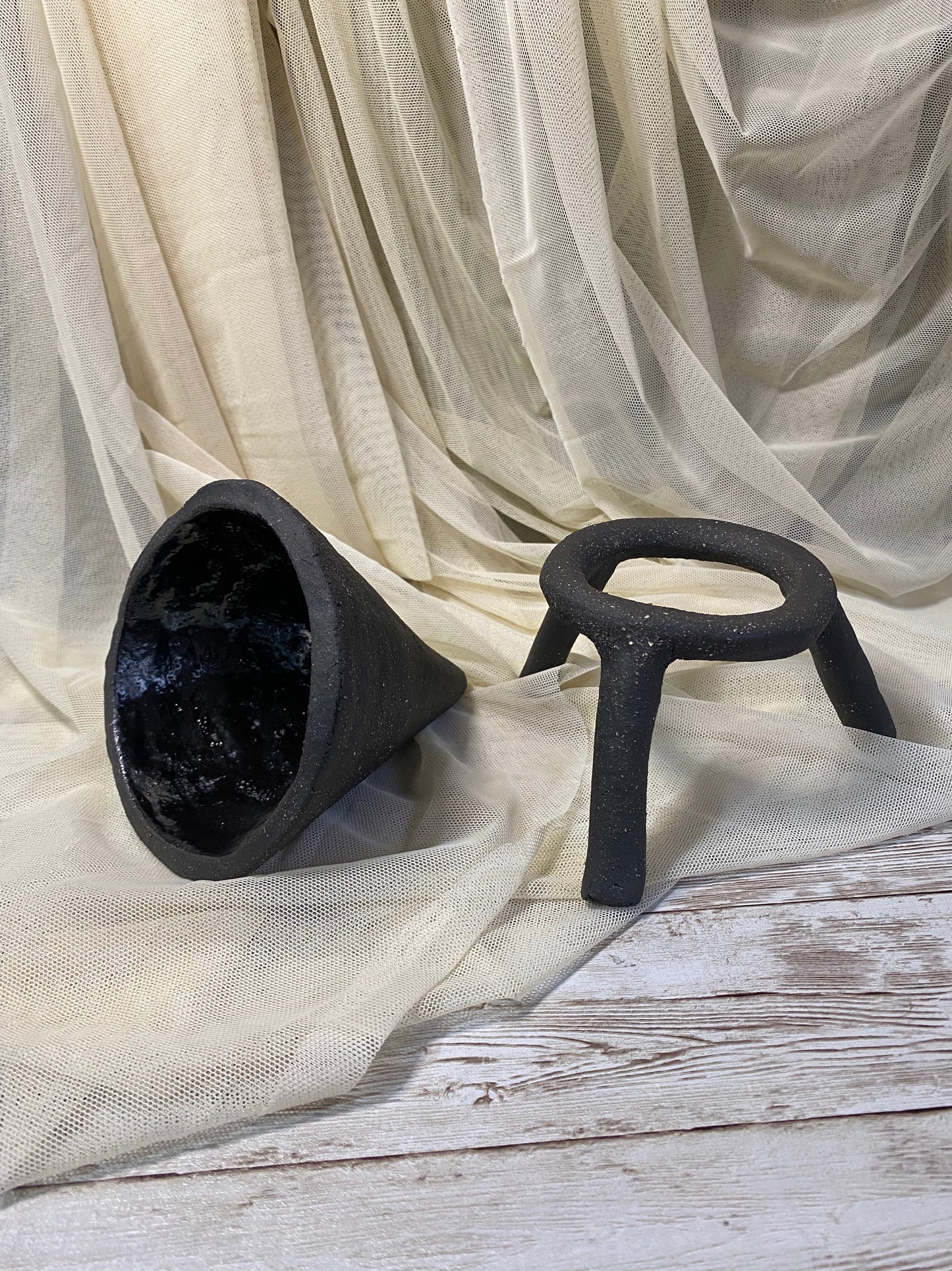 CONO DECORATIVO CON SOPORTE